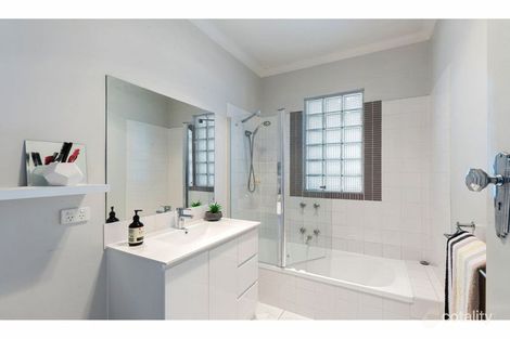 14 Specimen Hill Rd, Golden Square, VIC 3555