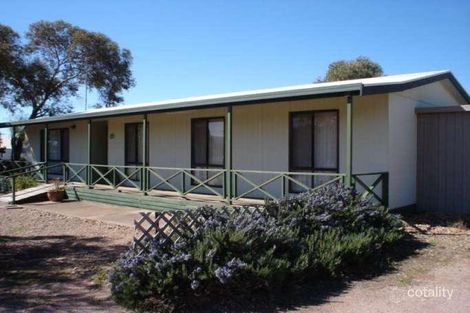 6 Fourth St, Wilmington, SA 5485