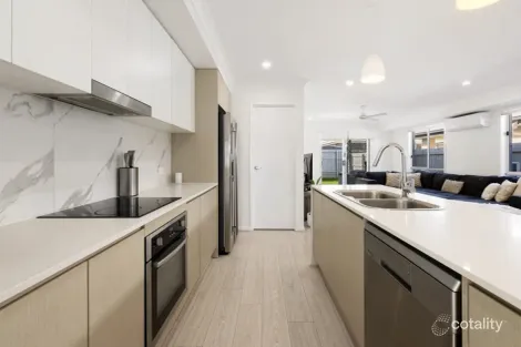 Property photo of 24 Benjamen Crescent Nirimba QLD 4551