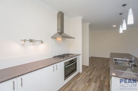 Property photo of 24 Macquarie Boulevard Hammond Park WA 6164