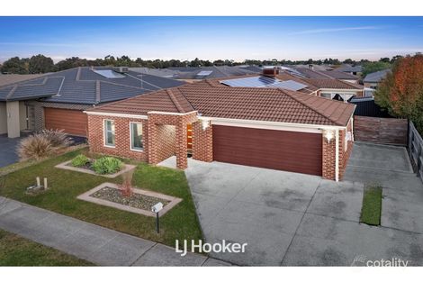 Property photo of 7 Currawong Crescent Pakenham VIC 3810