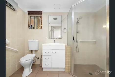 Property photo of 17 School Road Wynnum West QLD 4178