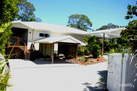 4 Kauri St, Cooroy, QLD 4563