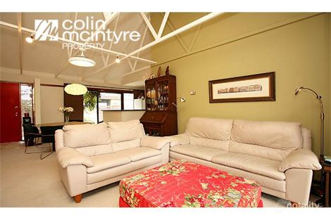Property photo of 39 Marconi Crescent Kambah ACT 2902