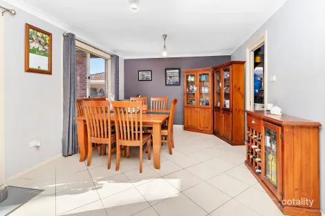 Property photo of 27 Lord Howe Avenue Shell Cove NSW 2529