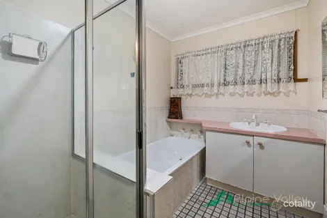 Property photo of 2 Damms Court Tawonga South VIC 3698