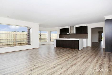 Property photo of 44 Fiorelli Boulevard Cranbourne East VIC 3977