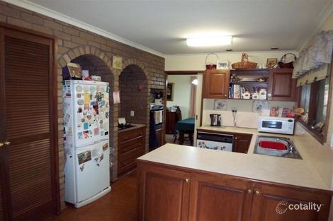 Property photo of 14 Willow Drive Kennington VIC 3550