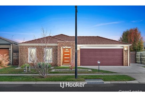 Property photo of 7 Currawong Crescent Pakenham VIC 3810