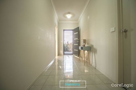 Property photo of 6 Hollybrook Street Melton South VIC 3338