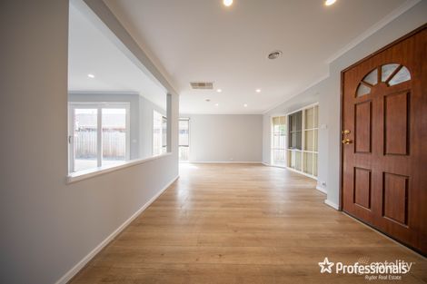Property photo of 8 Pimbit Court Kurunjang VIC 3337
