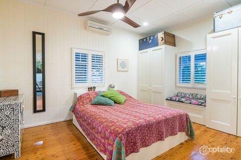 65 Shrapnel Rd, Cannon Hill, QLD 4170