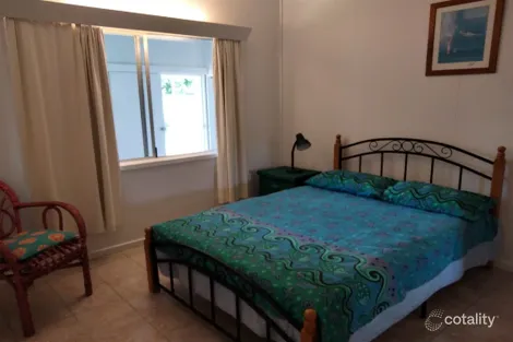 Property photo of 6 Mosch Place Mooroobool QLD 4870