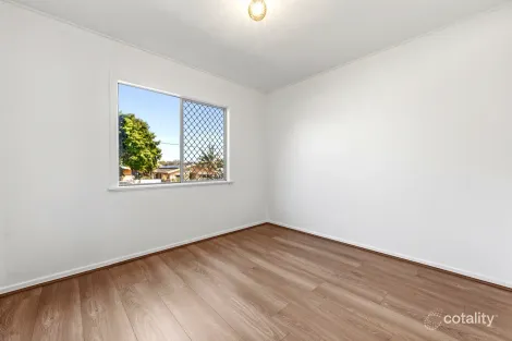 Property photo of 1 Allden Avenue Labrador QLD 4215