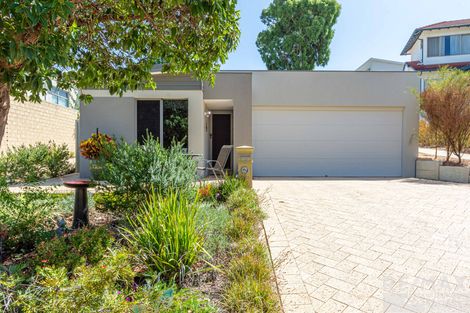 Property photo of 31A Bartlett Crescent Karrinyup WA 6018