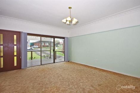 Property photo of 5 Gloucester Crescent Dapto NSW 2530