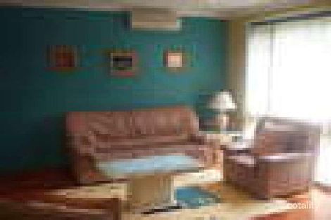 Property photo of 15 Hobart Place Illawong NSW 2234