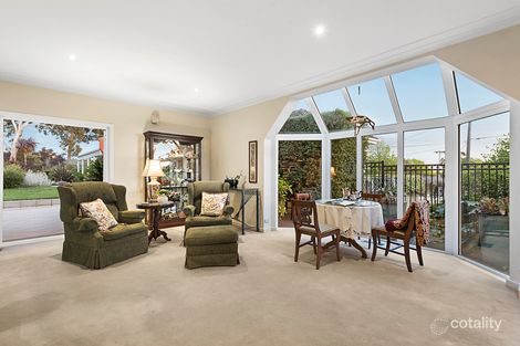 Property photo of 14 Milford Grove Rosanna VIC 3084