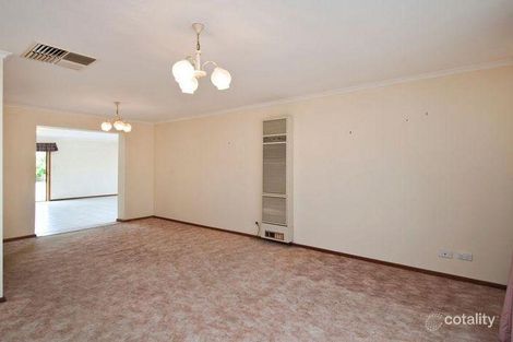 Property photo of 8 Hedgerow Crescent Hallett Cove SA 5158