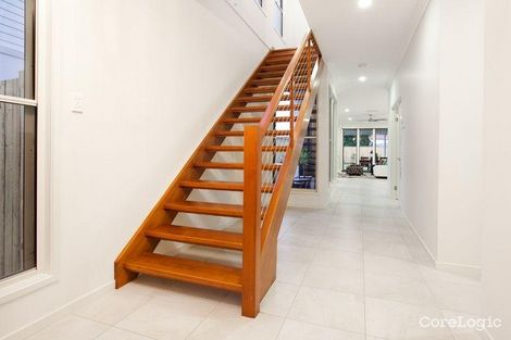 Property photo of 27 Webster Avenue Hendra QLD 4011