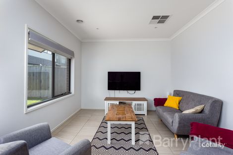 Property photo of 16 Almondberry Way Williams Landing VIC 3027
