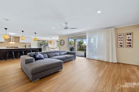 Property photo of 23 Whitby Place Thornlands QLD 4164