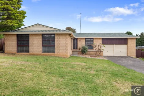 Property photo of 5 Burrill Place Leumeah NSW 2560