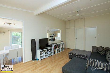 Property photo of 61 Scanlan Road Mitchelton QLD 4053