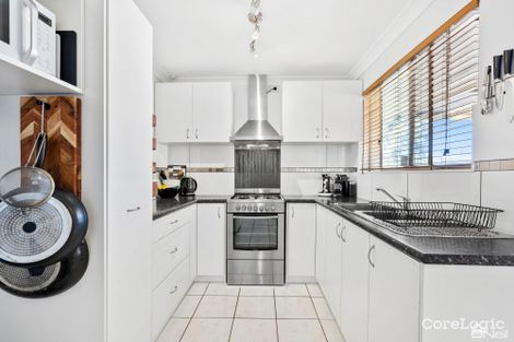 Property photo of 4 Tall Karri Close Camillo WA 6111