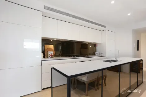 Property photo of 1 The Concourse Benowa QLD 4217