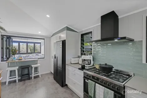 Property photo of 9 Cook Street Eumundi QLD 4562