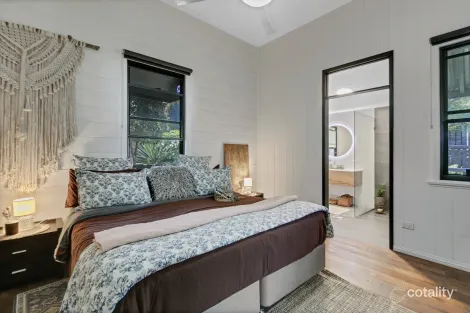 Property photo of 9 Cook Street Eumundi QLD 4562