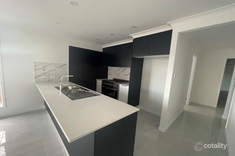 Property photo of 15 Daybreak Street Spring Mountain QLD 4300