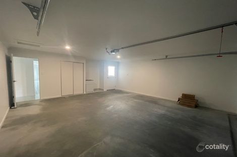 Property photo of 15 Daybreak Street Spring Mountain QLD 4300