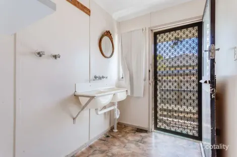 Property photo of 10 Edwin Street Redcliffe QLD 4020