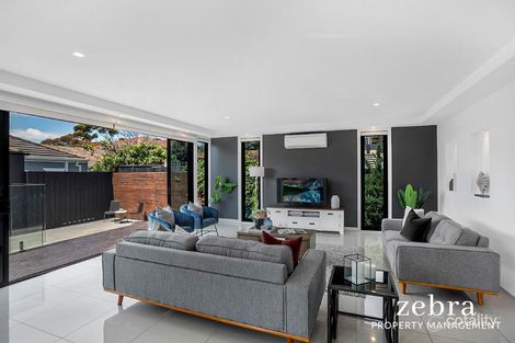 Property photo of 28 Smith Street Hampton VIC 3188