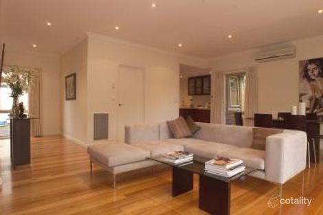 Property photo of 2/171 Kilby Road Kew East VIC 3102