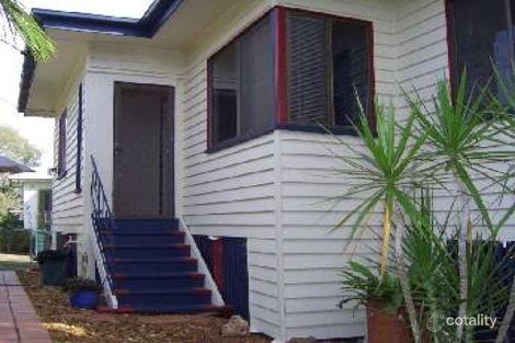 1 Soudan St, North Booval, QLD 4304