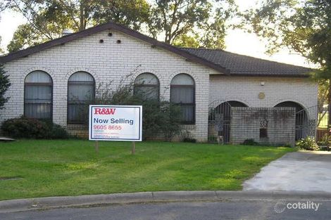 19 Bowerbird Ave, Ingleburn, NSW 2565