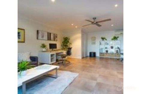 Property photo of 2 Amanu Crescent Pacific Pines QLD 4211