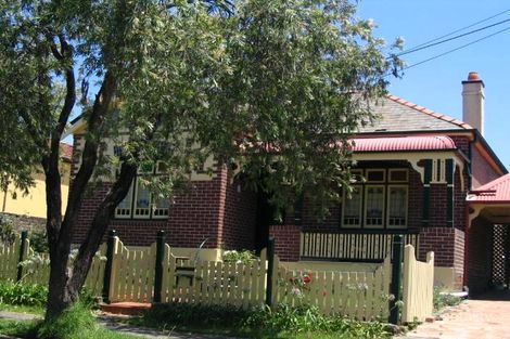 18 Woodlands Rd, Ashbury, NSW 2193