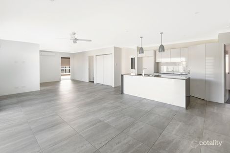 Property photo of 8 Petrel Crescent Mountain Creek QLD 4557