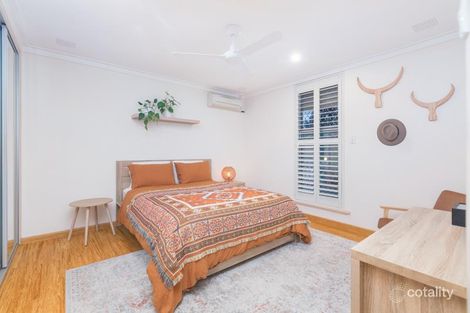 Property photo of 5 Umina Place Armadale WA 6112