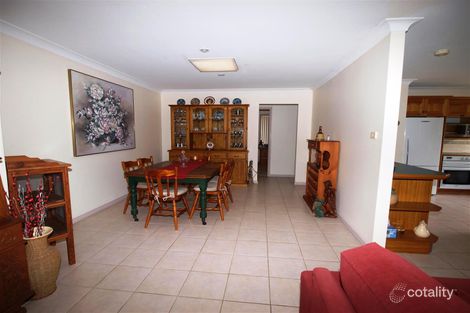 Property photo of 7 Mayfair Court Bomaderry NSW 2541