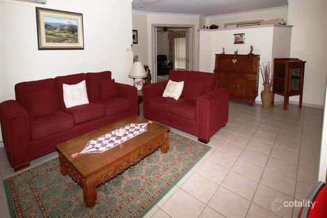 Property photo of 7 Mayfair Court Bomaderry NSW 2541