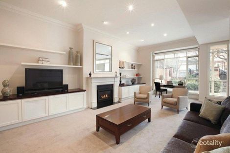 Property photo of 1/410 Wattletree Road Malvern East VIC 3145