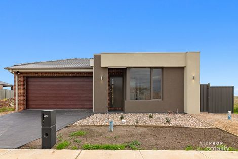 Property photo of 40 Apricot Circuit Tarneit VIC 3029