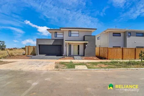 4 Furlong St, Tarneit, VIC 3029