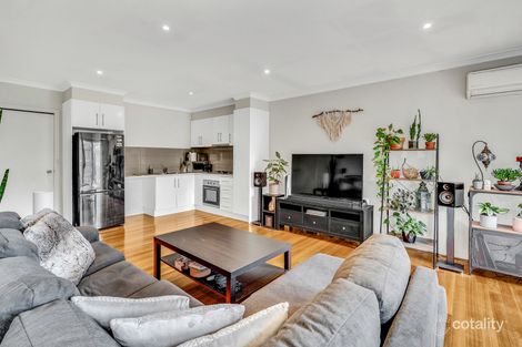 Property photo of 2/54 Lane Crescent Reservoir VIC 3073