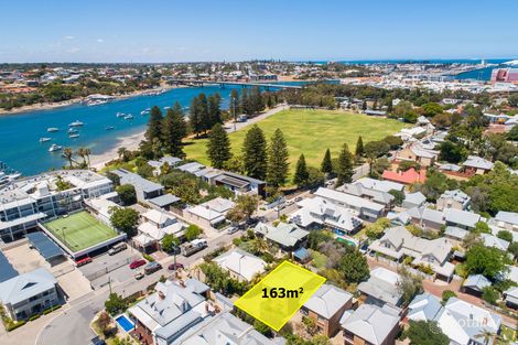 2/4 John St, North Fremantle, WA 6159